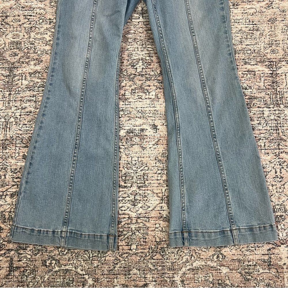 Shyanne High Rise Flare Trouser Jeans Womens Size 30 Short Western Denim - Picture 5 of 14